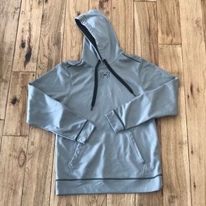 Men’s under Armour sweatshirt